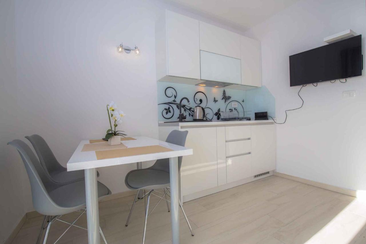 Apartments In Rogoznica 40364 Kültér fotó