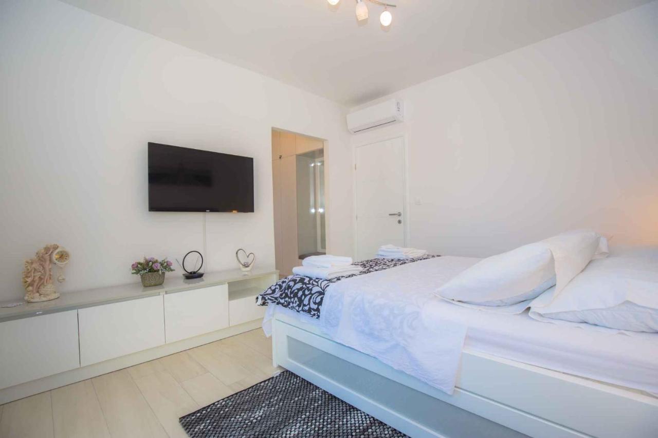 Apartments In Rogoznica 40364 Kültér fotó
